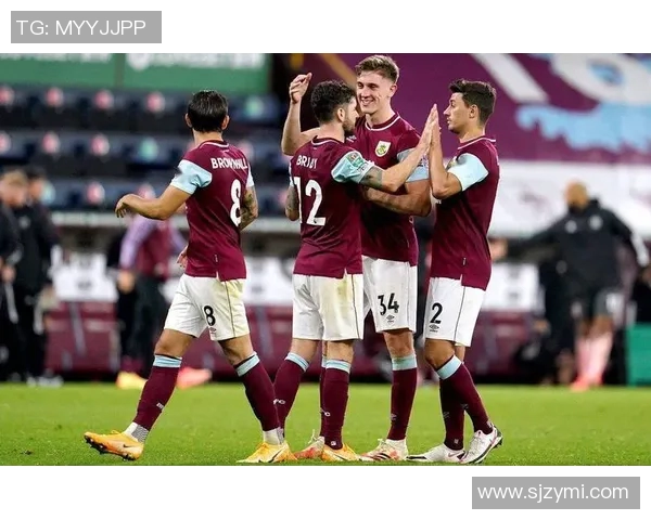 伯恩利主场迎战曼联新英豪强对决期待精彩瞬间